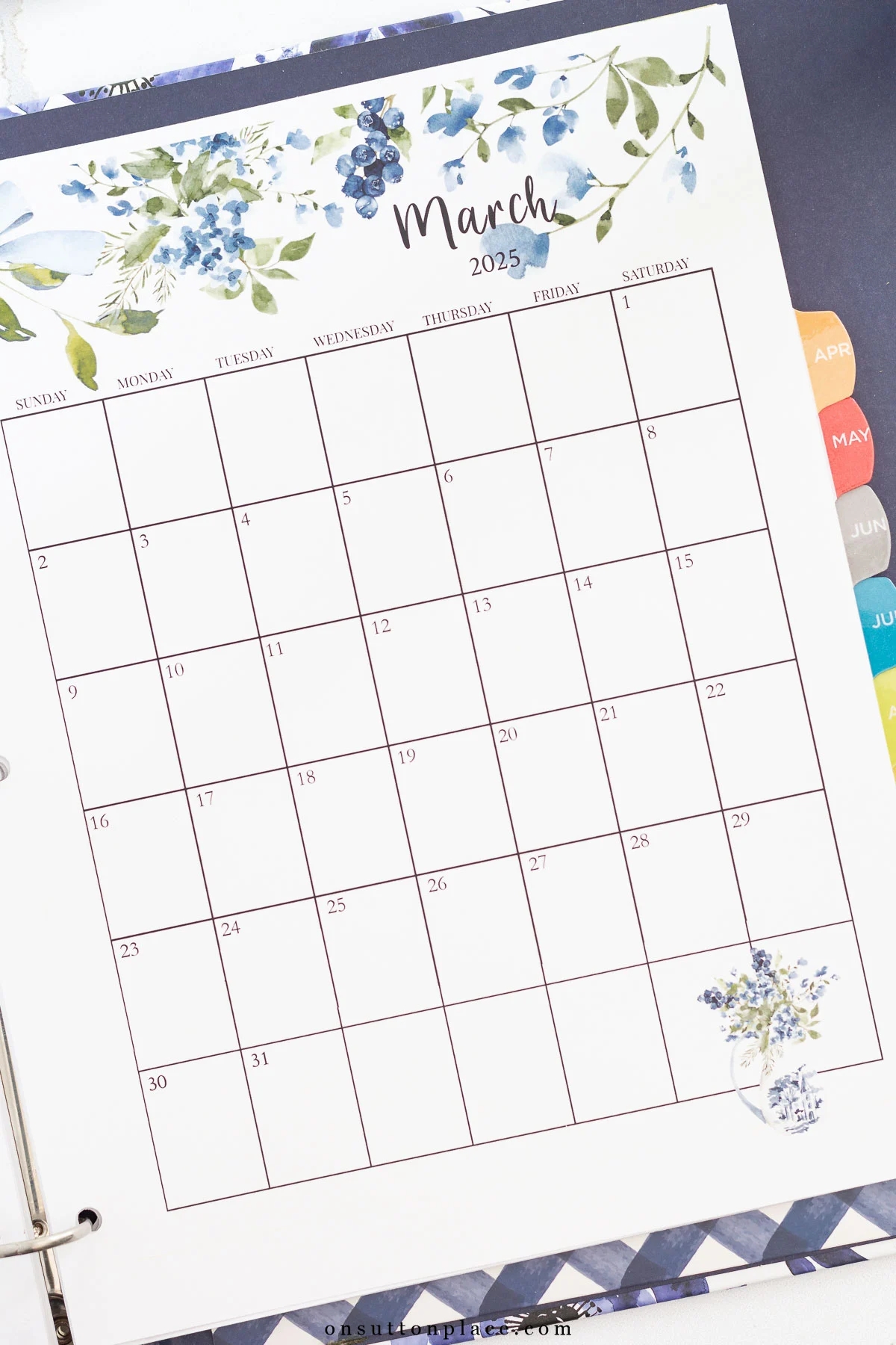 Large Box Blank December 2025 Calendar