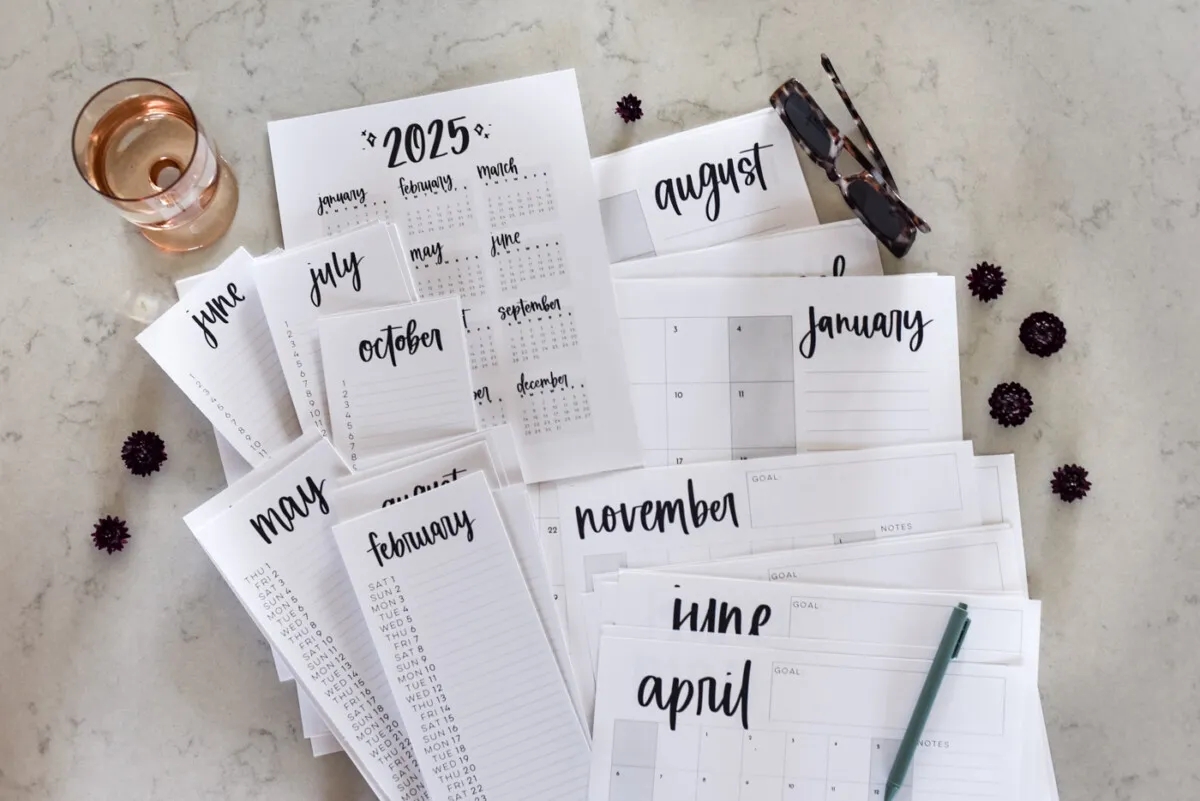 2025 Montly Blank Calendar